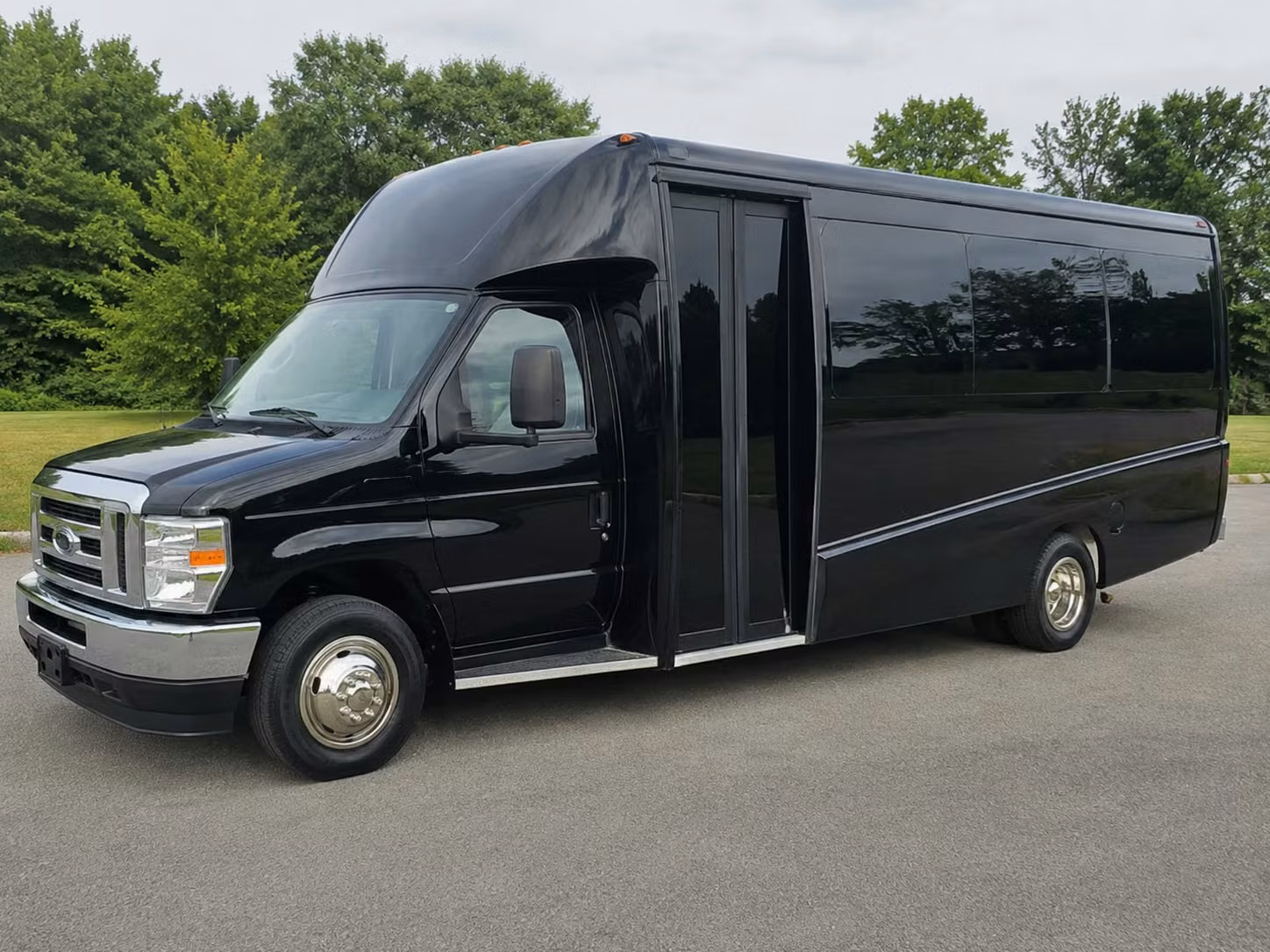 18 passenger minibus